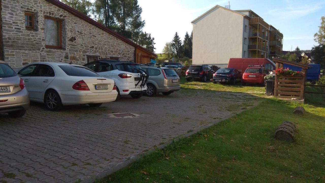 Apt.Jana ,apt.Terezka Stozec Bagian luar foto