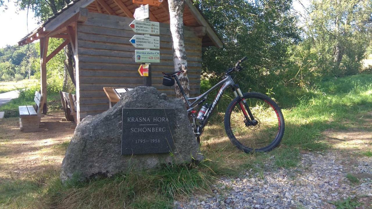 Apt.Jana ,apt.Terezka Stozec Bagian luar foto